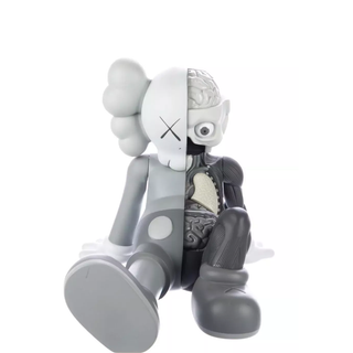 KAWS Companion Lugar de descanso Estatua Gris