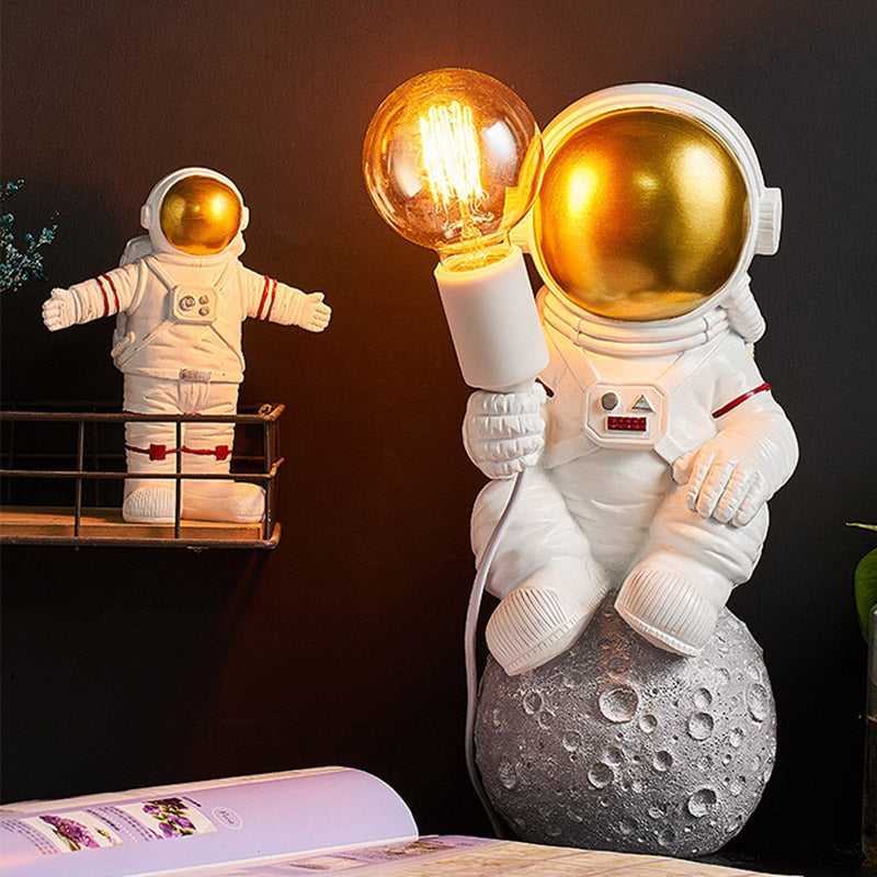 Astronaut Model Night Light Resin Bedside Table Lamp-GraffitiWallArt