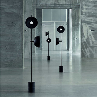 Black Heavy Standing Lamp: Durable Design and Elegant Style-GraffitiWallArt