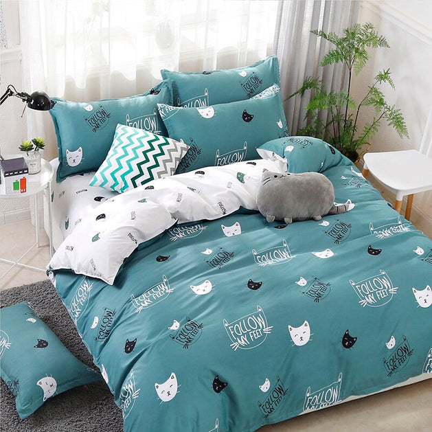 Green Kitty Bedding Set: Perfect Cat-Themed Bedding!-GraffitiWallArt
