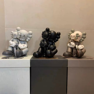 Holiday Chang bai: Kaws Statue Big - One-of-a-Kind Souvenir-GraffitiWallArt