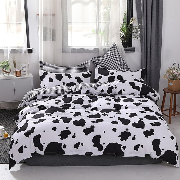 Kids Cow Print Bedding - Perfect for Your Little Ones'-GraffitiWallArt