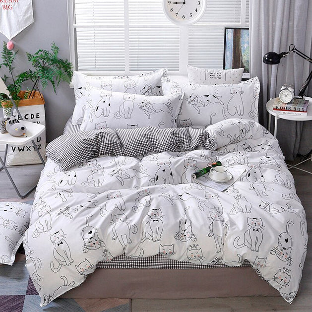 Kitty Bedding Set: Discover Quality, Comfort, and Style-GraffitiWallArt