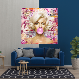 Marilyn Bubble Gum Canvas Wall Art: Exquisite Décor-GraffitiWallArt