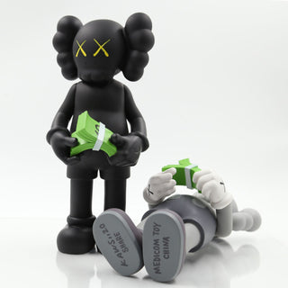 Mini KAWS Figurine: Bringing Companionship to Life-GraffitiWallArt