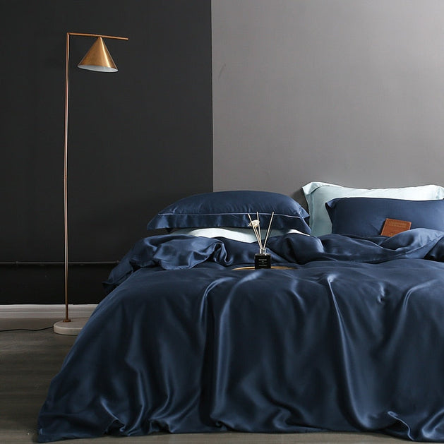 Silky Bedding Set | Luxurious & Comfortable Silk Bedding Set-GraffitiWallArt